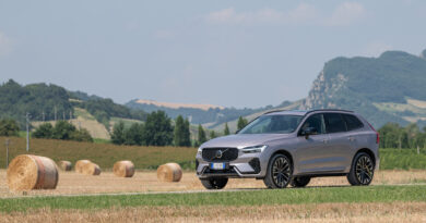 Volvo XC60 lidera vendas da marca sueca no mês de maio, mas elétricos representam mais de 53% das negociações.