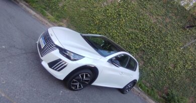 Avaliação da Semana – Andamos com o Peugeot 208 GT Hybrid, um hatch compacto focado na agilidade urbana.