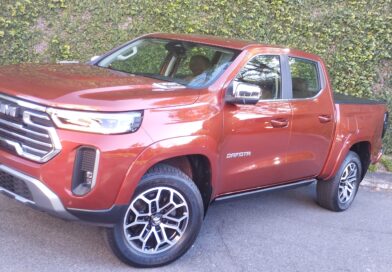 Avaliação da Semana – Andamos com a RAM DAKOTA LARAMIE uma picape média focada no luxo e no refinamento urbano.