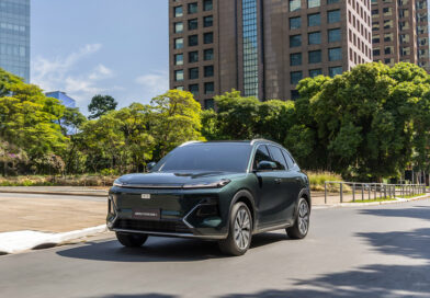 Geely supera a marca de 20 mil unidades vendidas no Brasil.