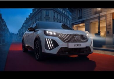 Peugeot promove cinema a céu aberto e exposição do 2008 GT Hybrid no Rio de Janeiro e em Brasília.