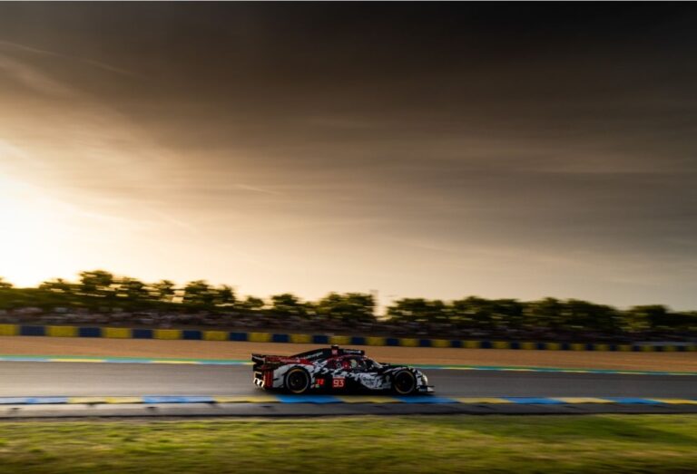6 HORAS DE SÃO PAULO: TEAM PEUGEOT TOTALENERGIES MIRA BONS RESULTADOS NO BRASIL.