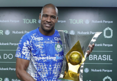 Leapmotor e Palmeiras realizam tour especial com jogadores históricos do clube.